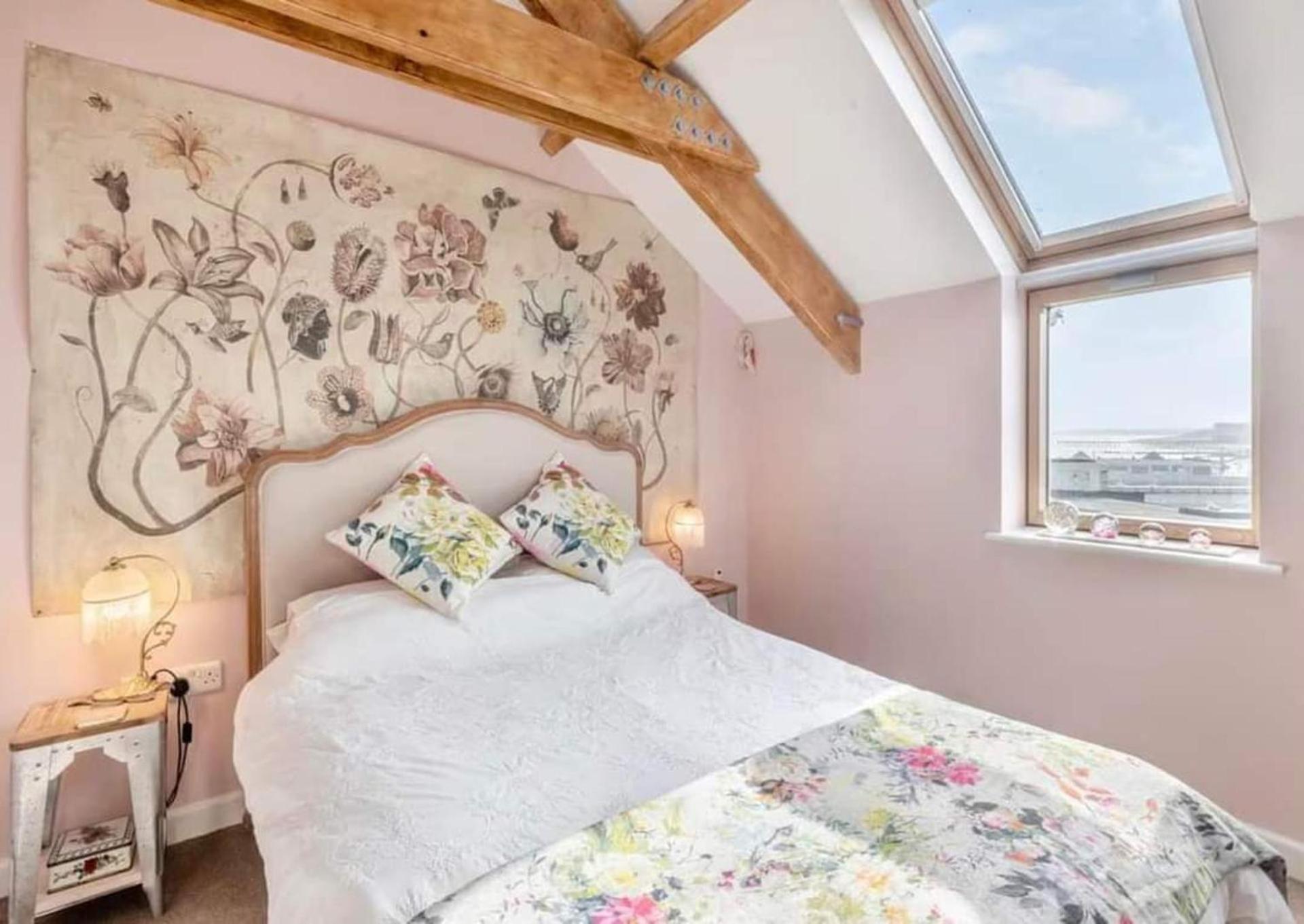 Ocean View Penthouse Harbourside Apartment