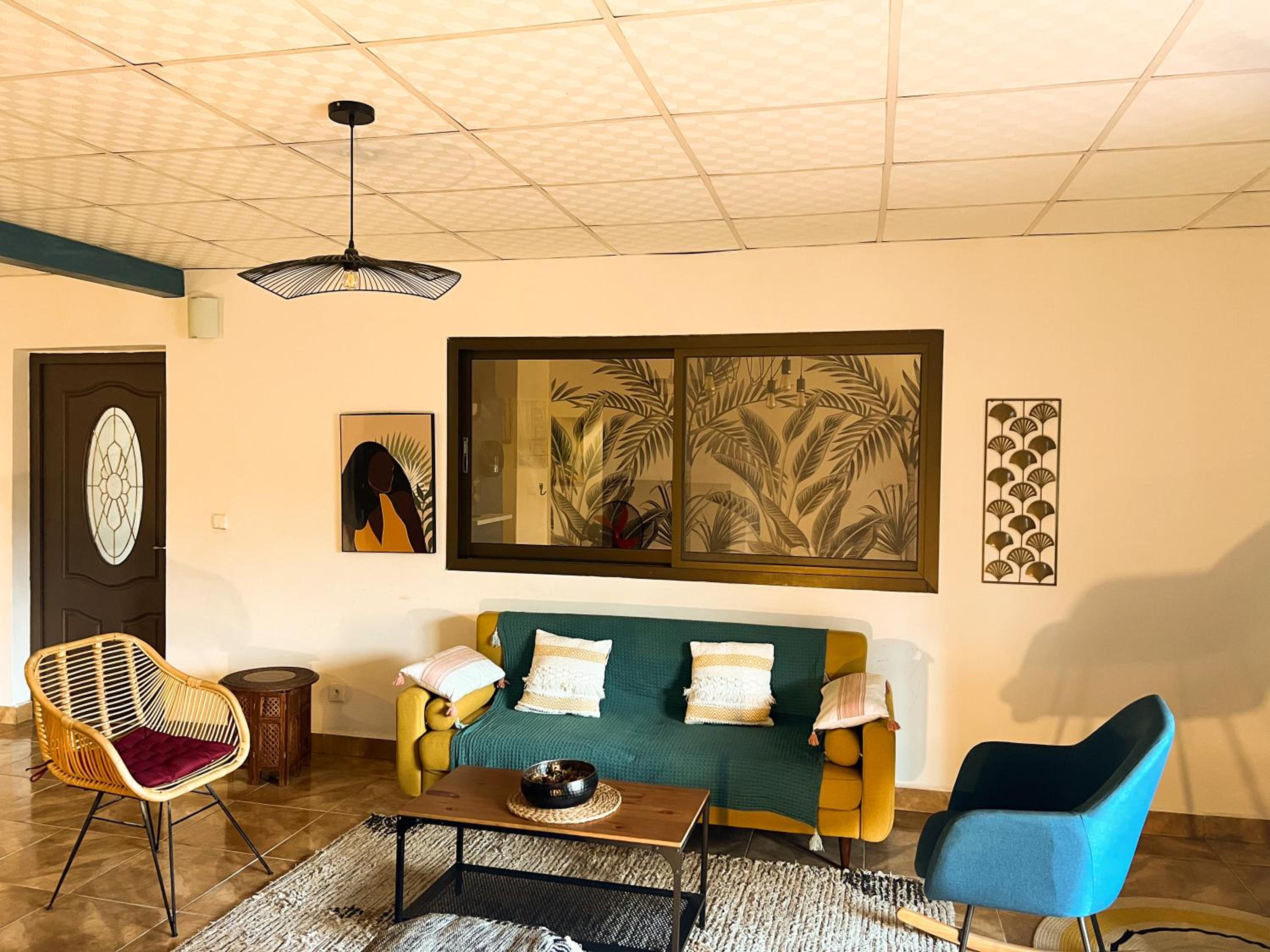 lounge