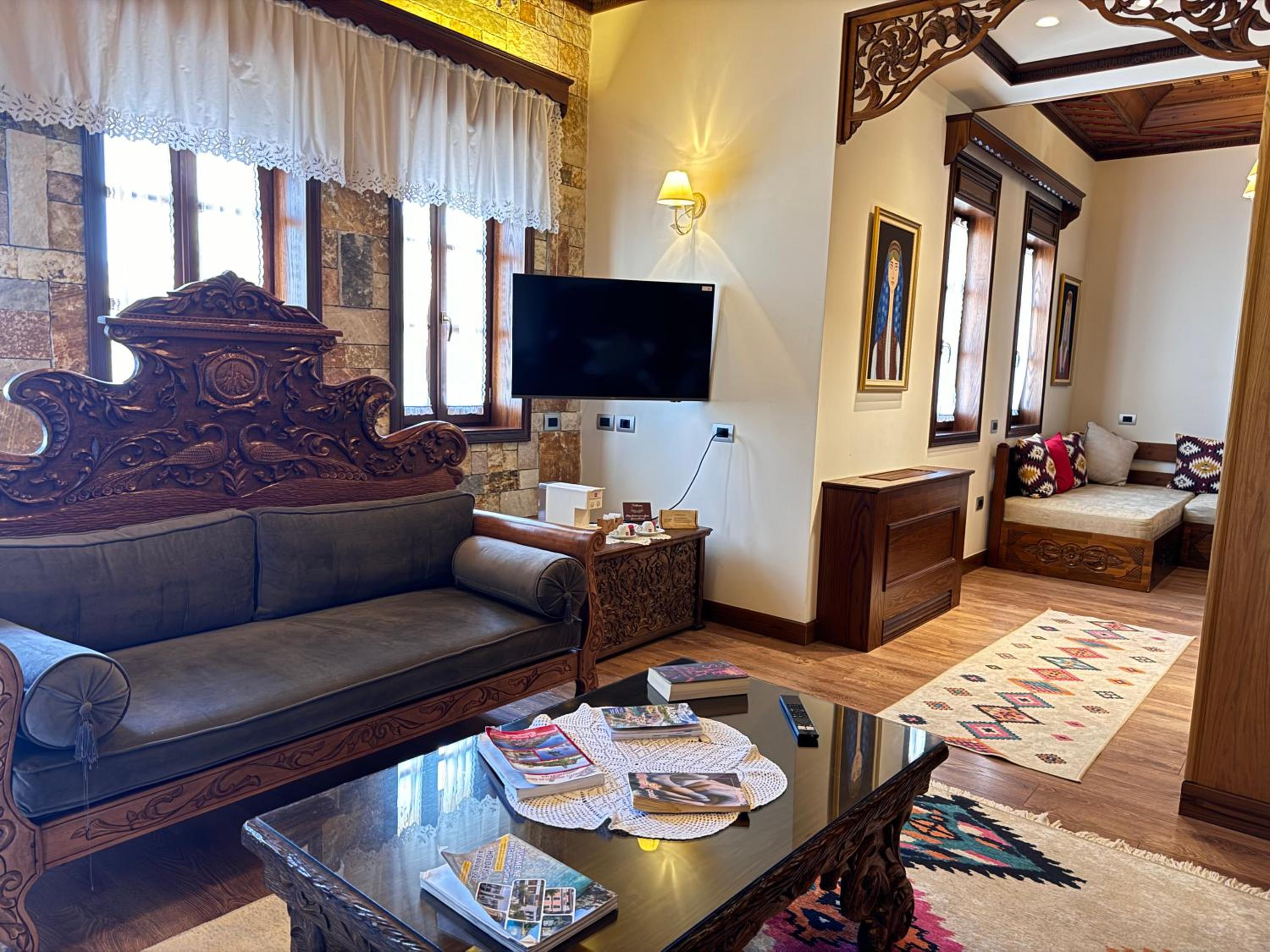 KERCULLA Resort
