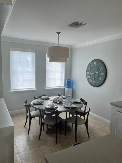 Luxury Townhouse in Palm Cay, Nassau Bahamas