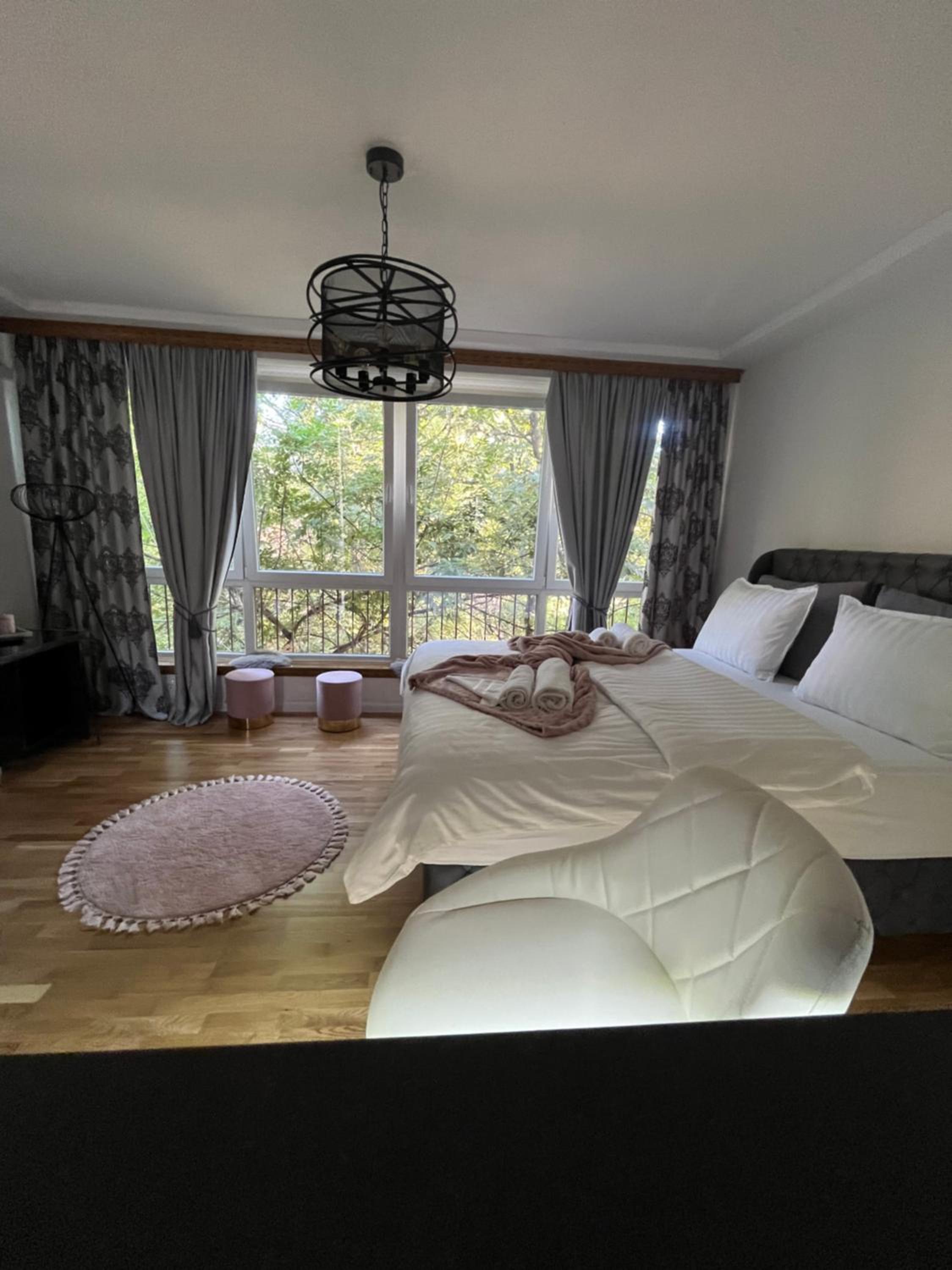 Central Botanic Apartment