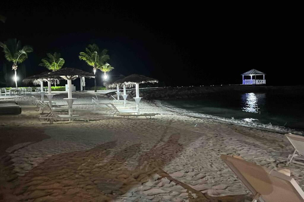 Luxury Townhouse in Palm Cay, Nassau Bahamas
