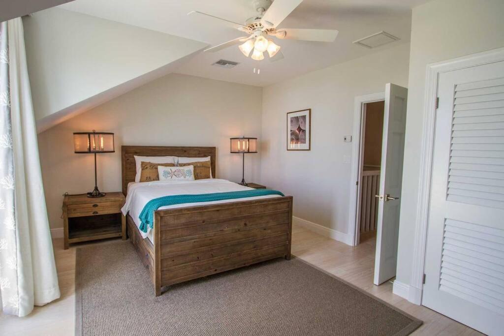 Luxury Townhouse in Palm Cay, Nassau Bahamas