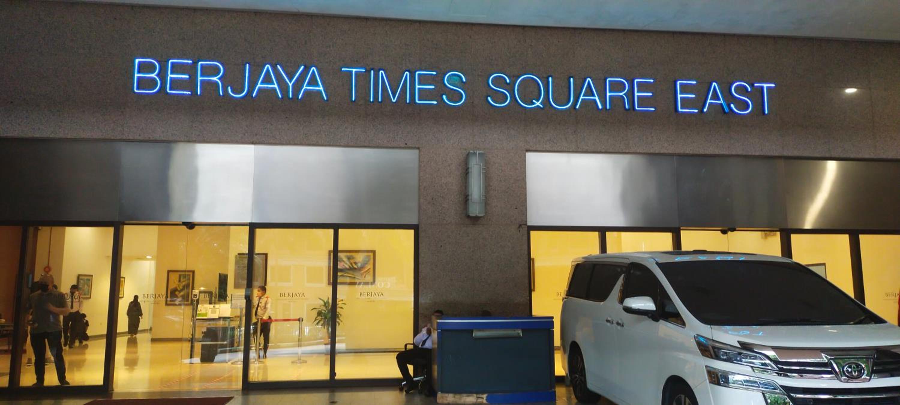 BBS Suites At Times Square
