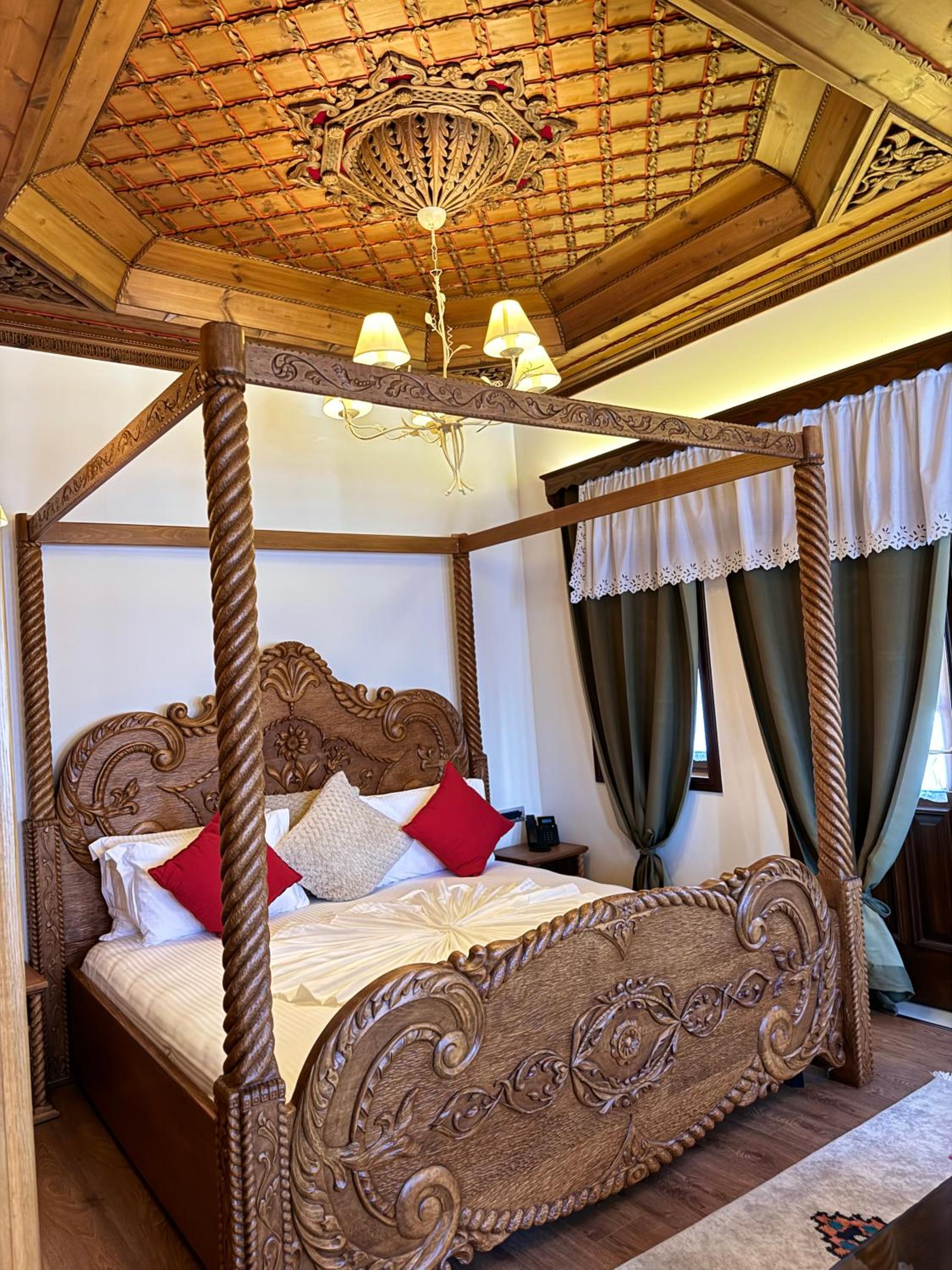 KERCULLA Resort