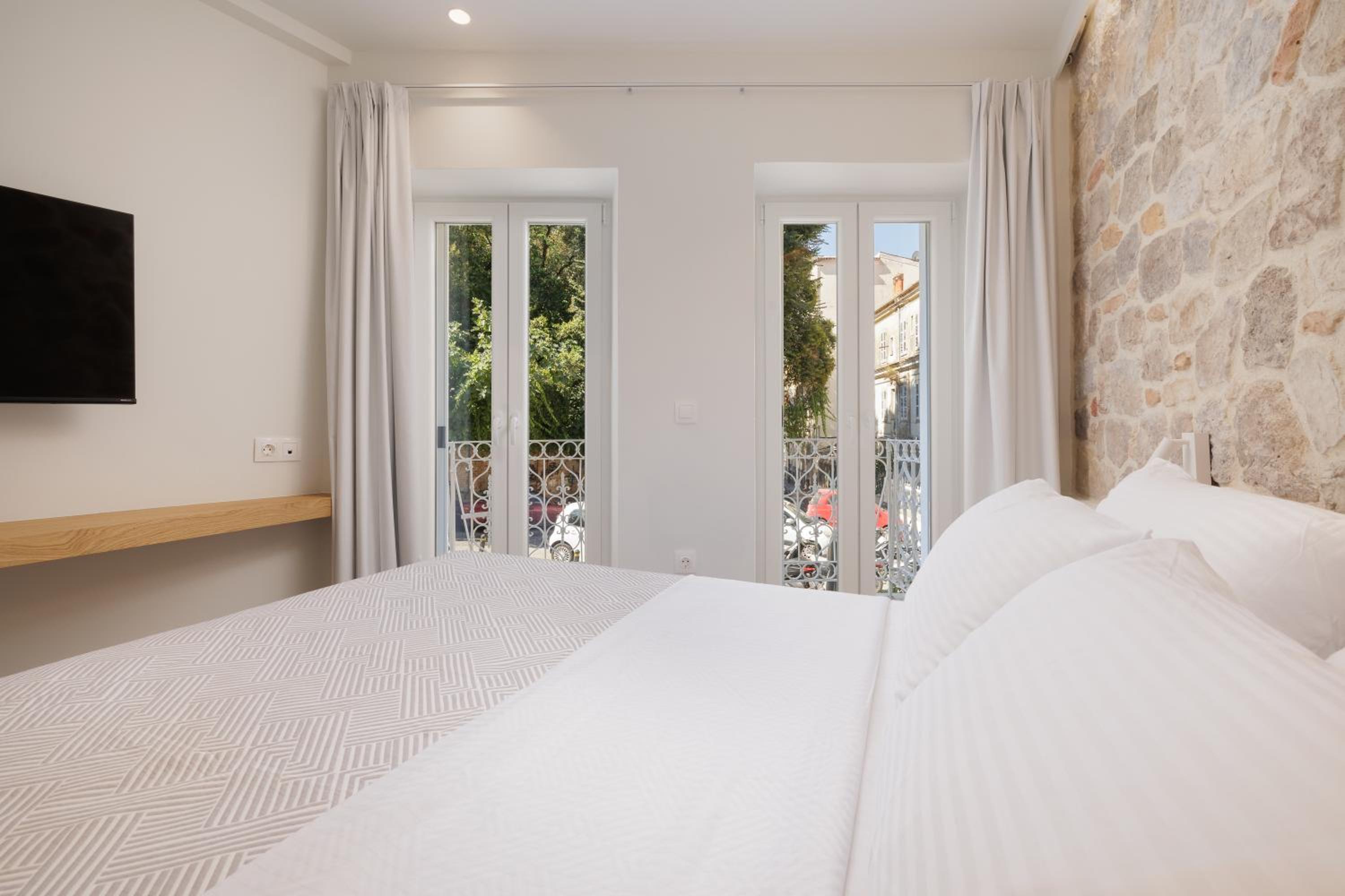 Celestial Suites-TOP LOCATION