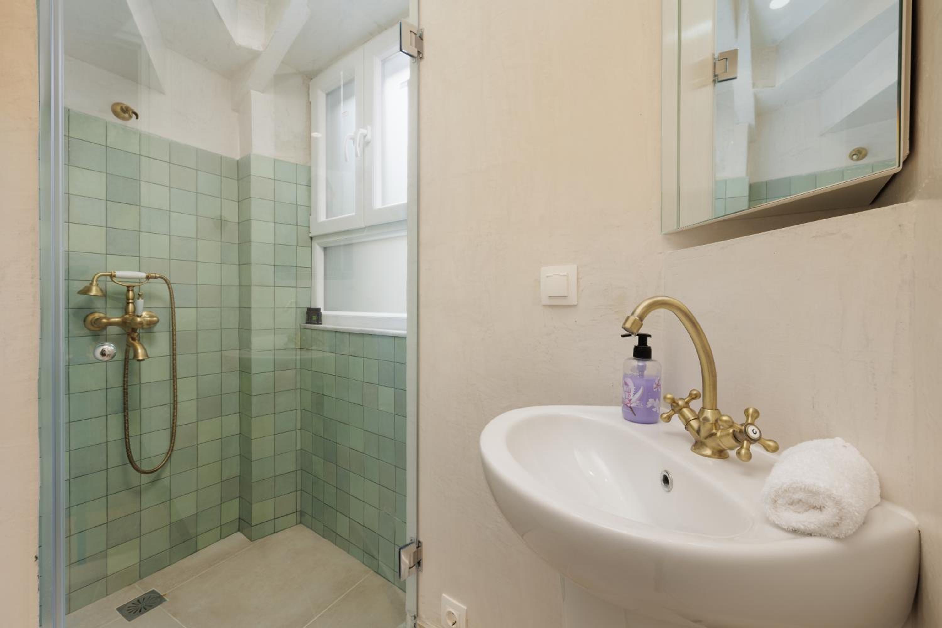 Celestial Suites-TOP LOCATION