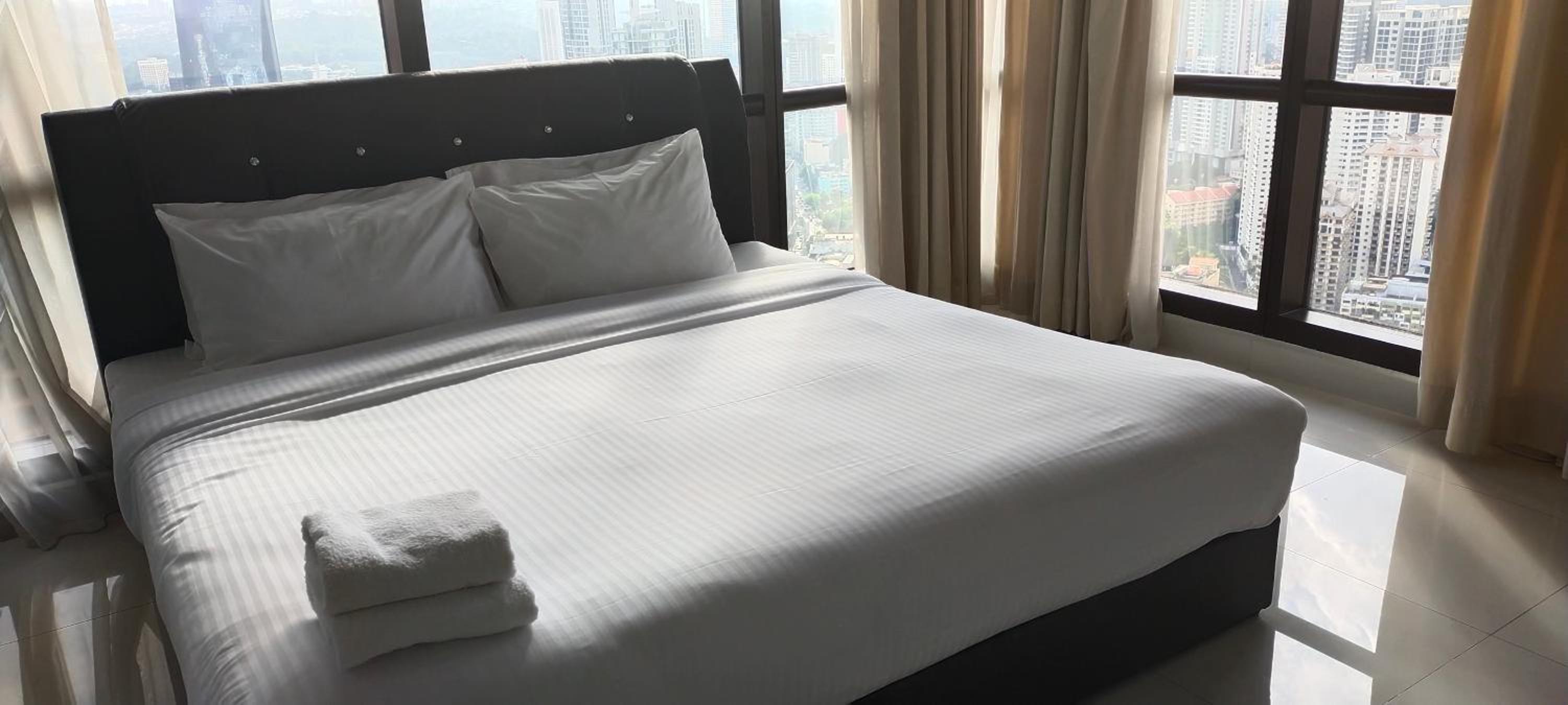 BBS Suites At Times Square