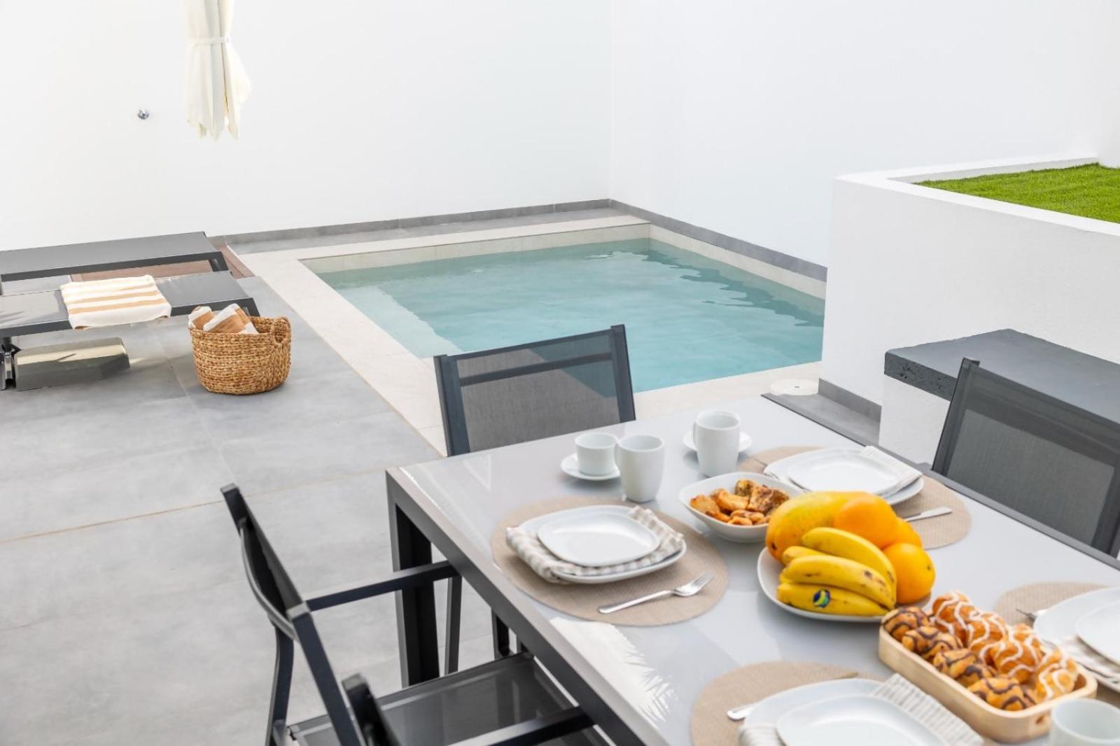 Villas Divela, Ocean View, Private & Heated Pool
