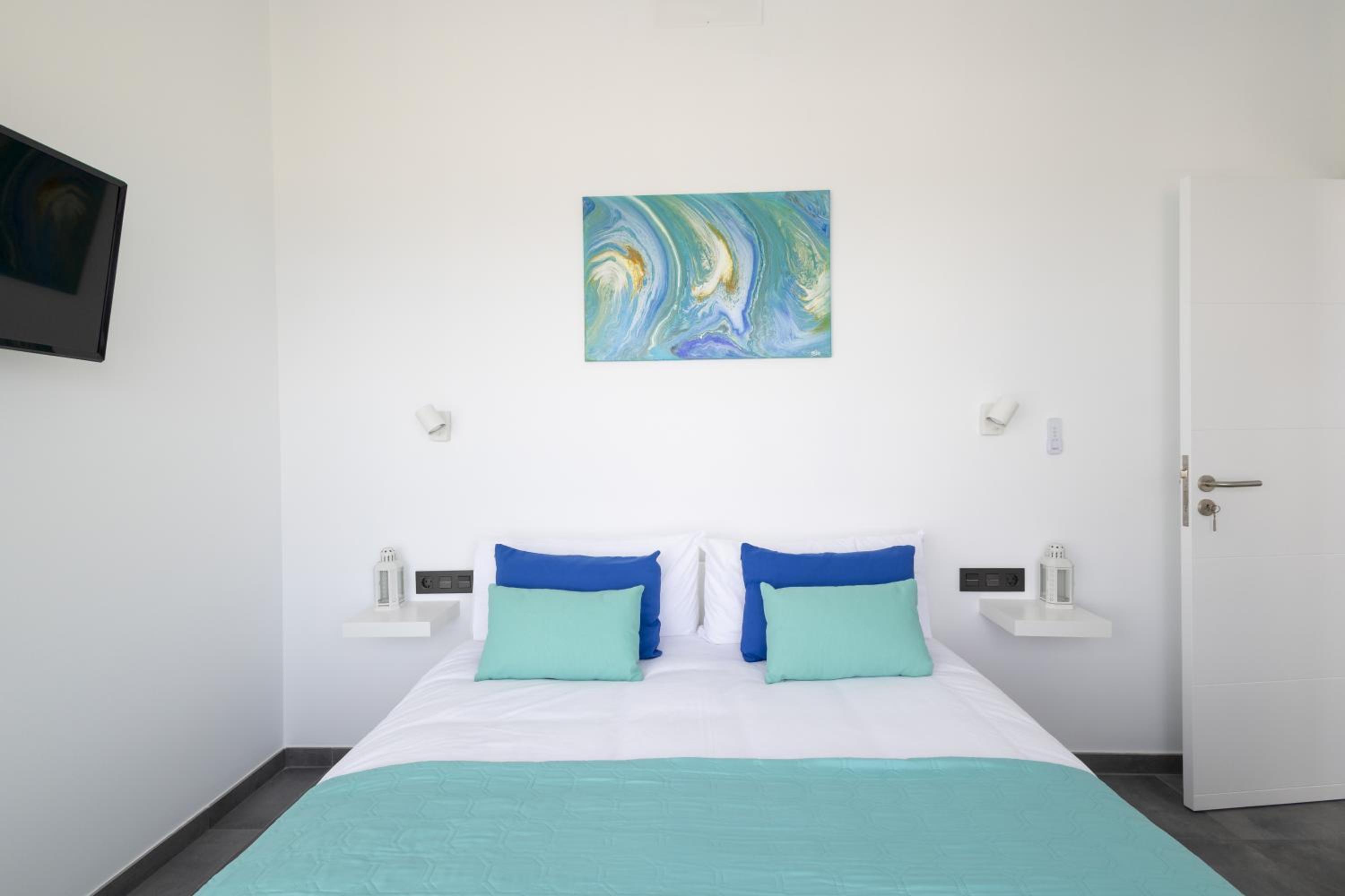 Villas Divela, Ocean View, Private & Heated Pool