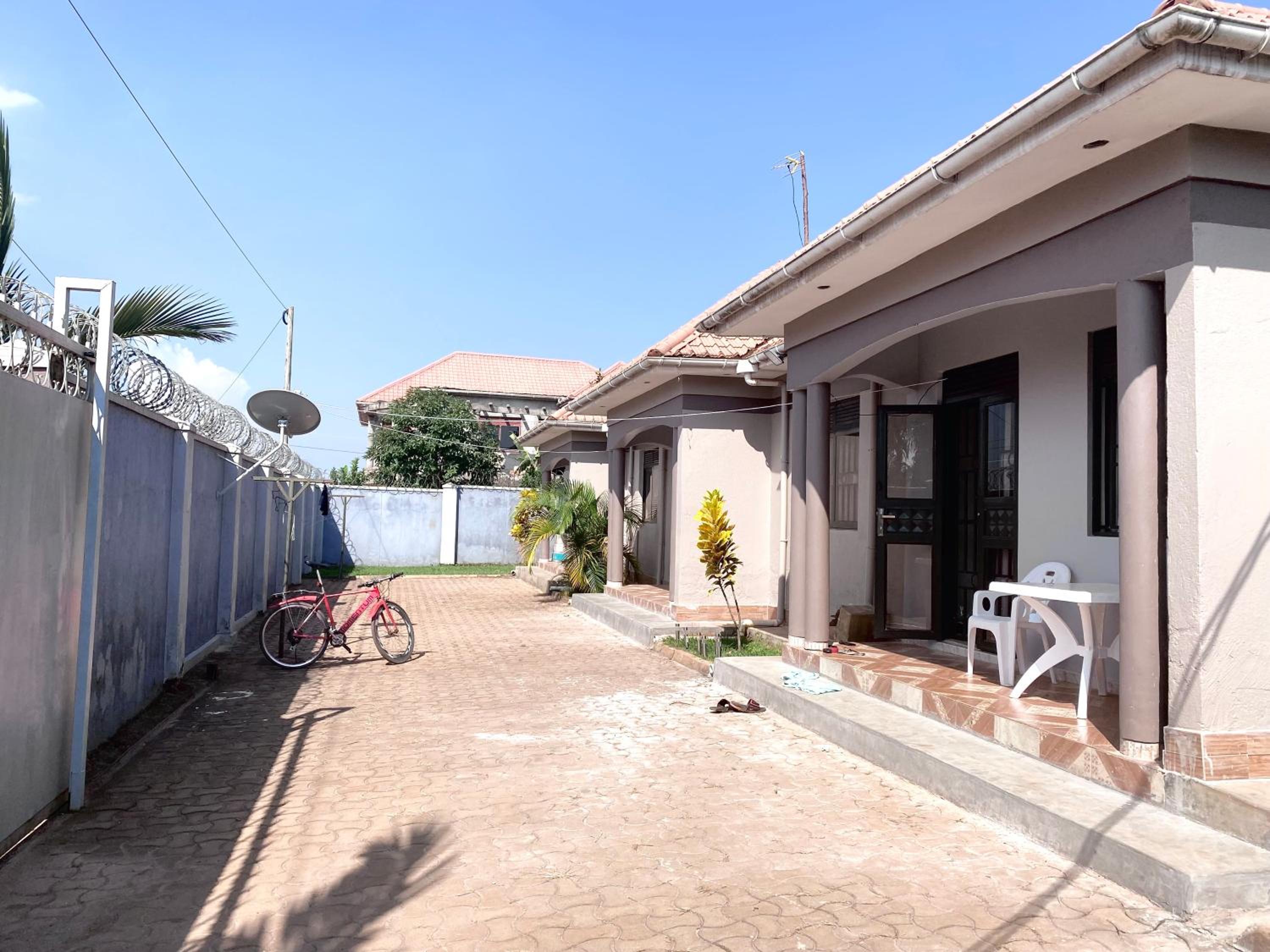 Rose Pearl Apartment