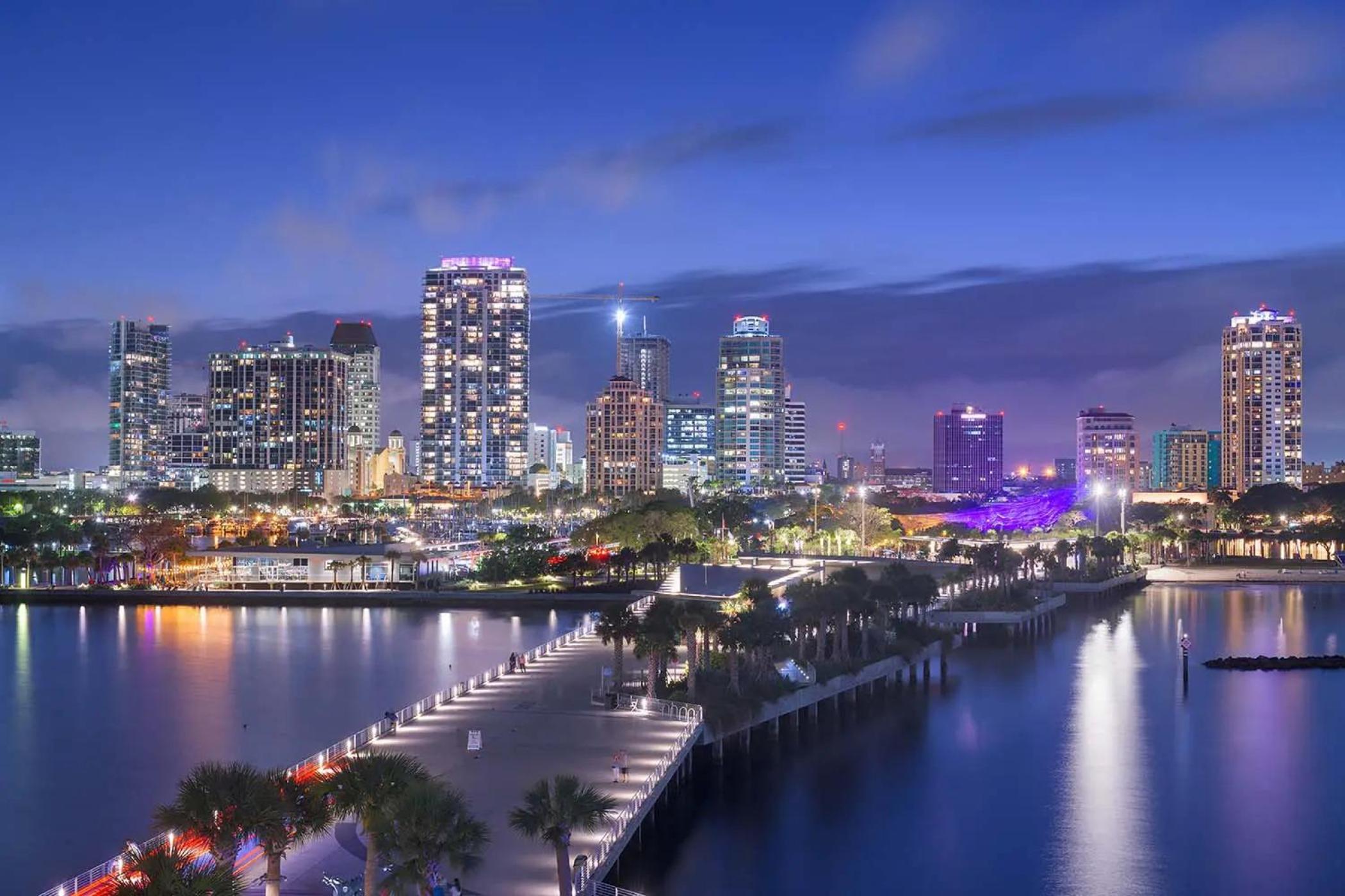 Stylish Studio Apartment in Downtown St Pete - Walk to Restaurants view 2