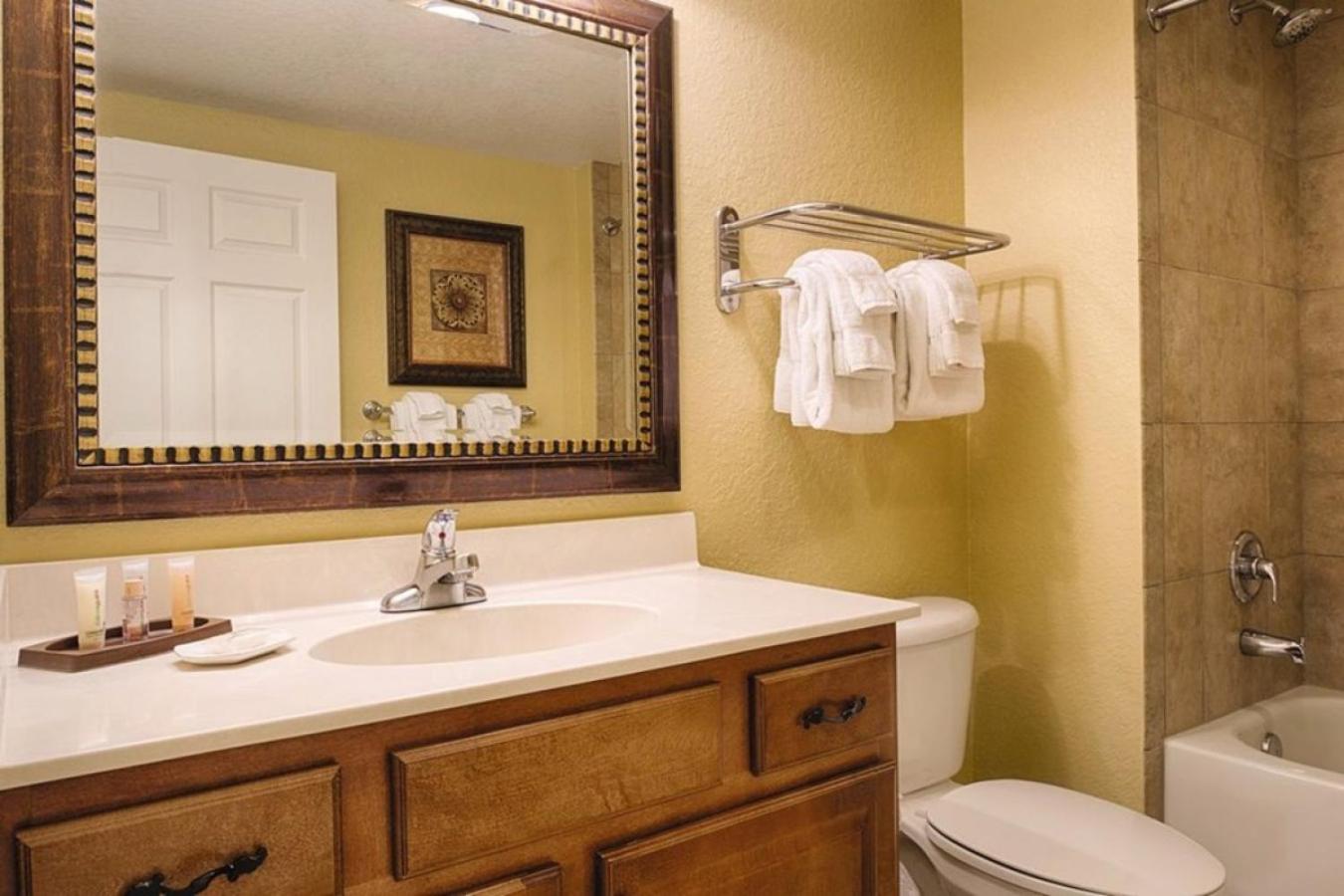 Beautiful Resort in Bonnet Creek 1BD Deluxe near Walt Disney World