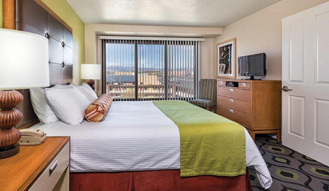 Great 1BD condo with resort amenities take in all Reno has to offer view 4