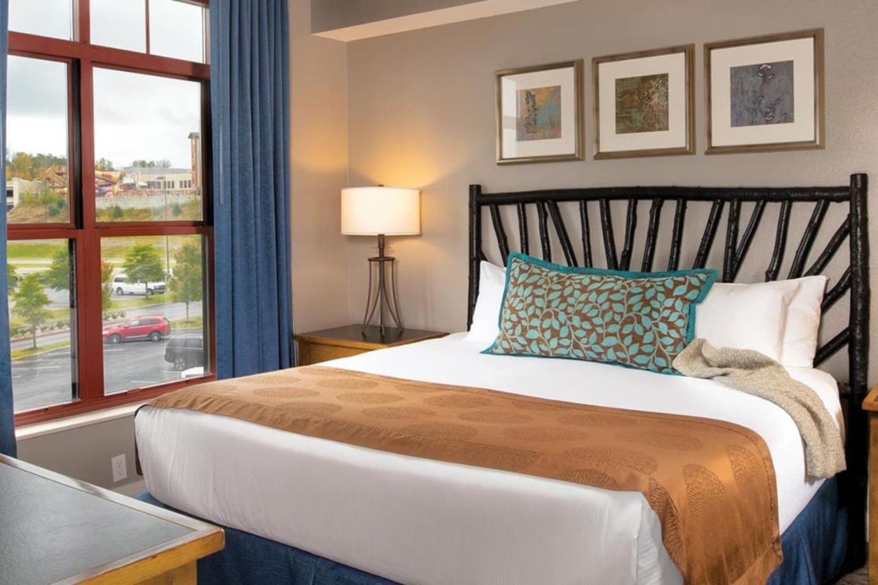 Beautiful Resort in Great Smokies Lodge 1BD Deluxe near Hillside Winery