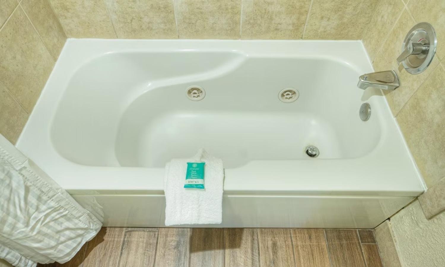 Beautiful Hotel in Durango 1BD view 3