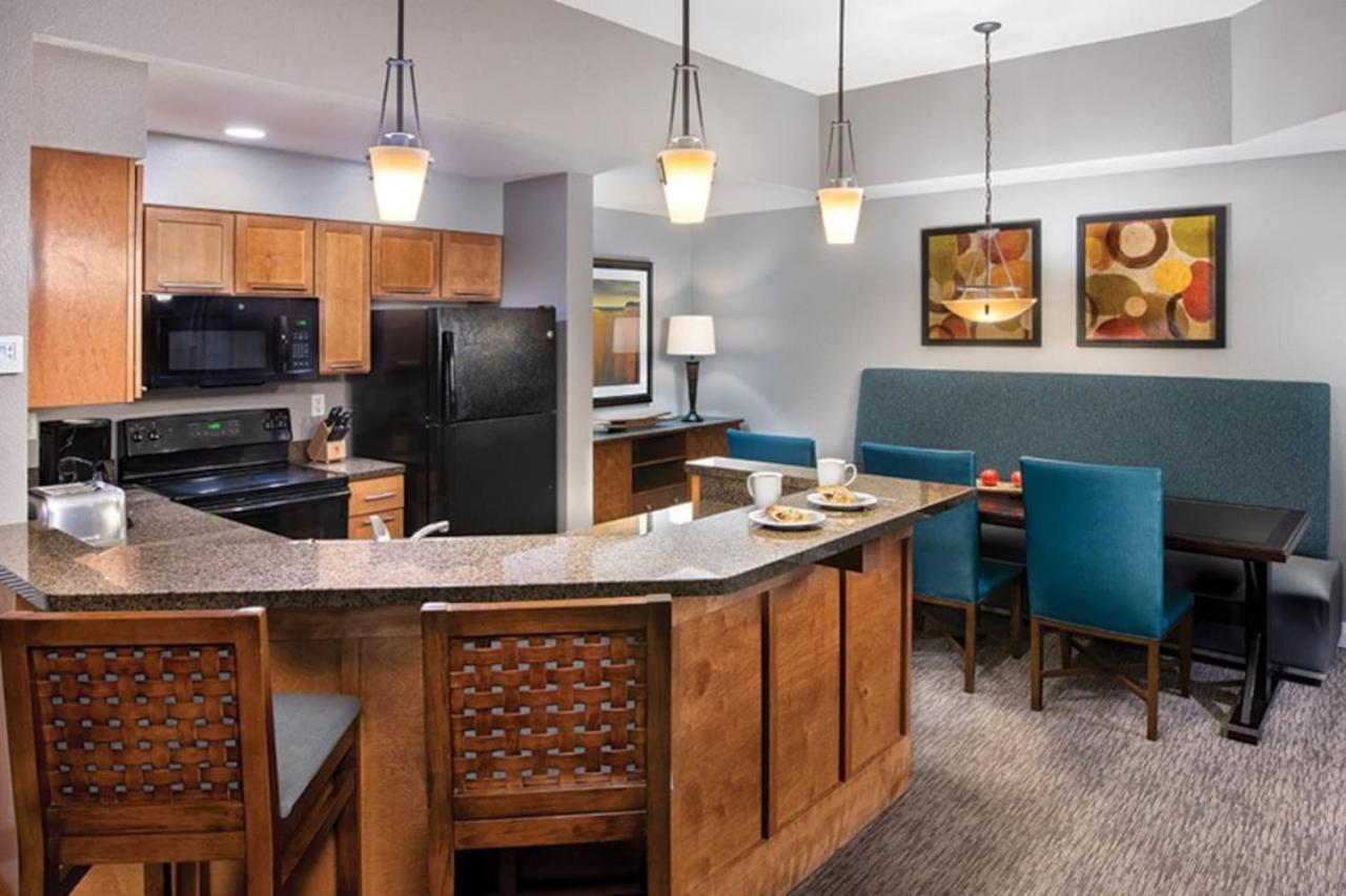 Beautiful Resort in Great Smokies Lodge 2BD Deluxe near Hillside Winery