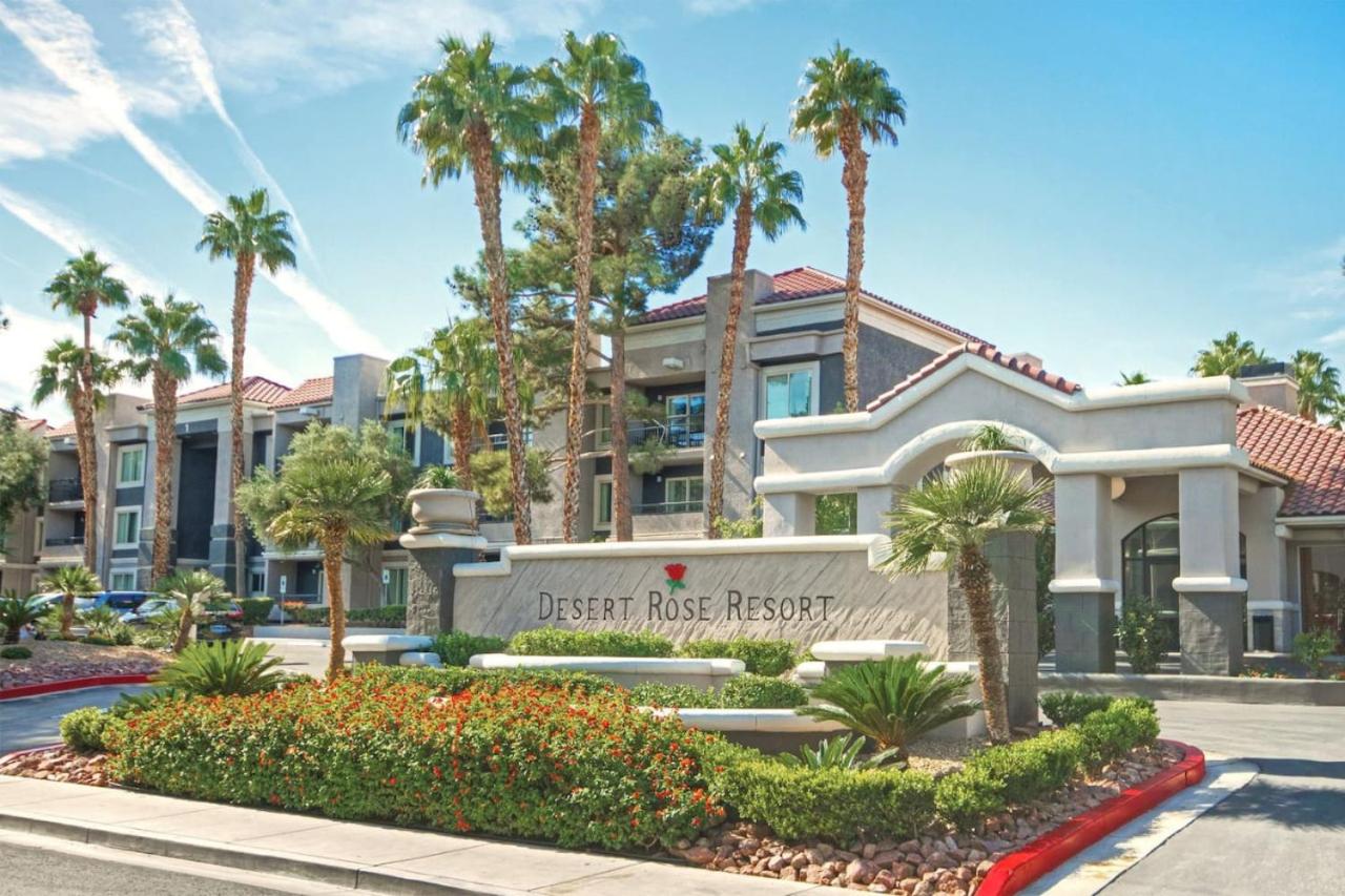 Beautiful Hotel in Desert Rose Resort - 1BD Sleeps view 3