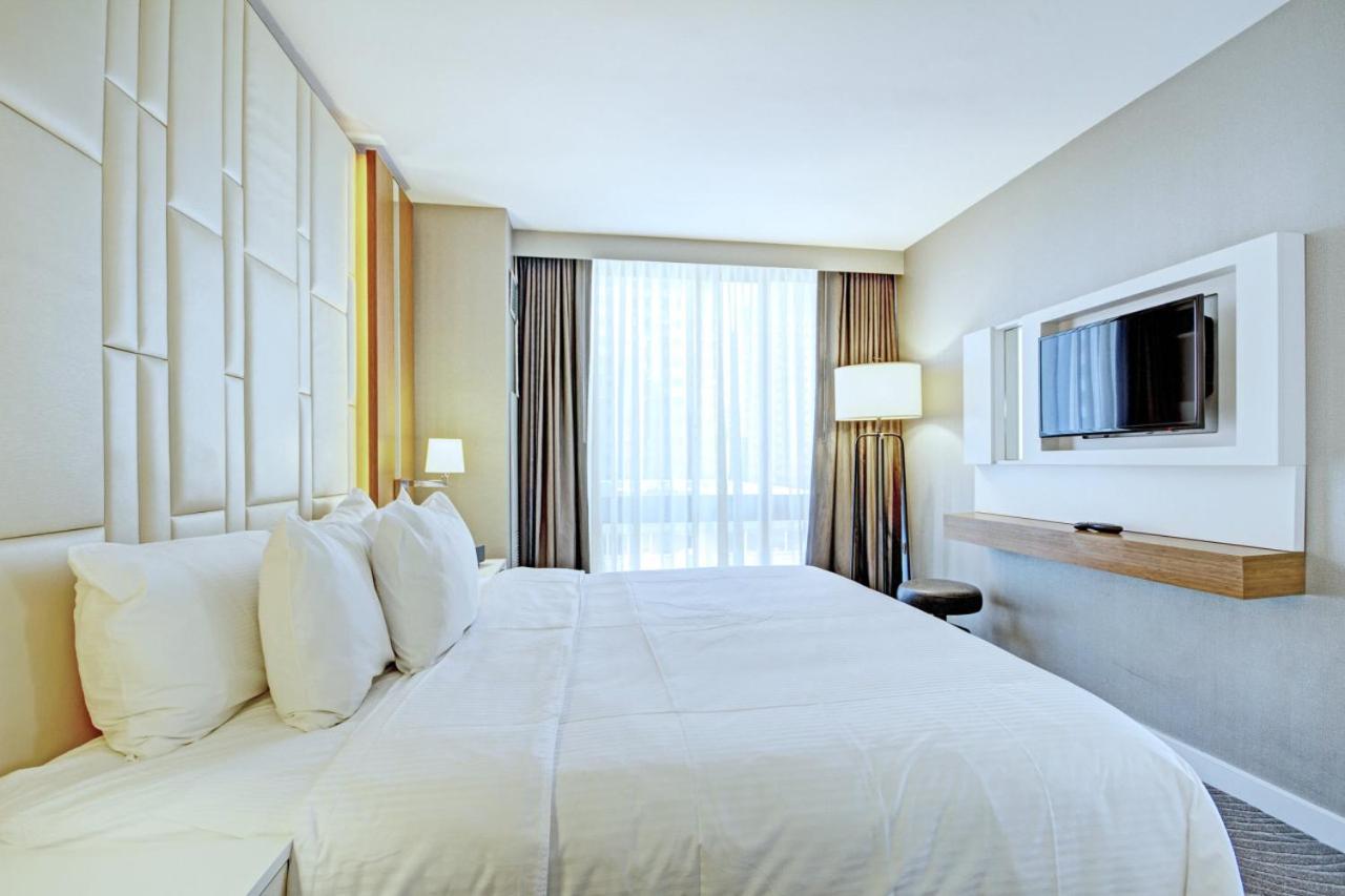 Beautiful Resort in Midtown 45 - Deluxe 1BD