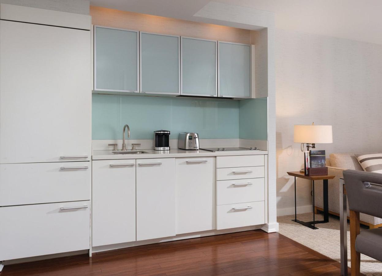 Beautiful Resort in Midtown 45 - Deluxe 1BD