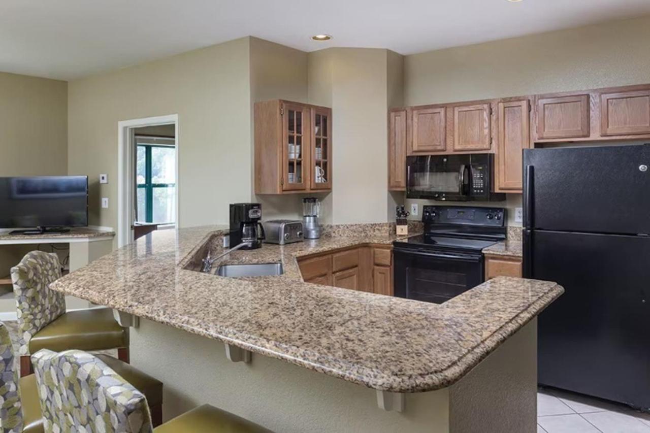 Beautiful Hotel in Smoky Mountains 1BD Gateway to the Smokies view 5