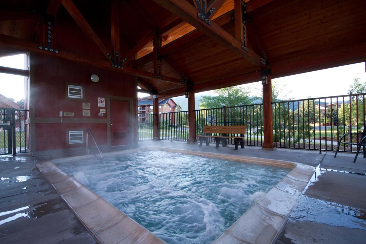 Beautiful Resort in Steamboat Springs 2BD at World Class Skiing and famed Champagne Powder