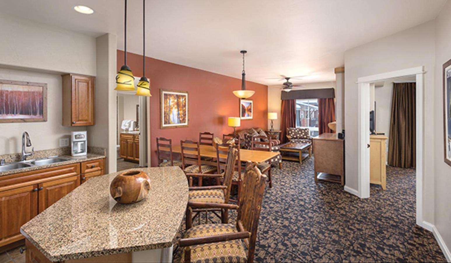 Beautiful Resort in Steamboat Springs 2BD at World Class Skiing and famed Champagne Powder