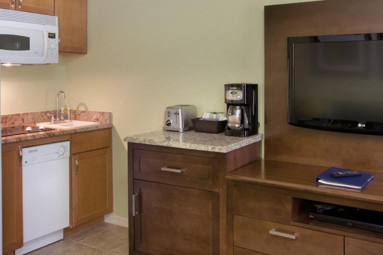 Beautiful Resort in Star Island 1BD near at Lake Cecile view 5