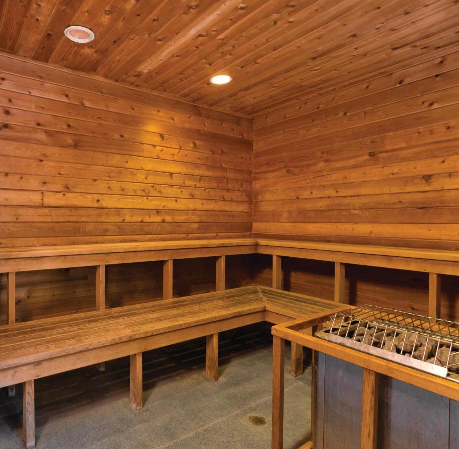 Beautiful Resort in Steamboat Springs 1BD at World Class Skiing and famed Champagne Powder