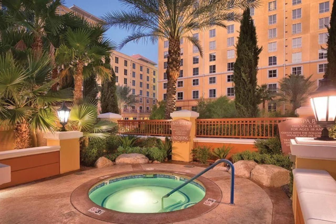 Beautiful Hotel in Las Vegas 1BD near The Strip view 3