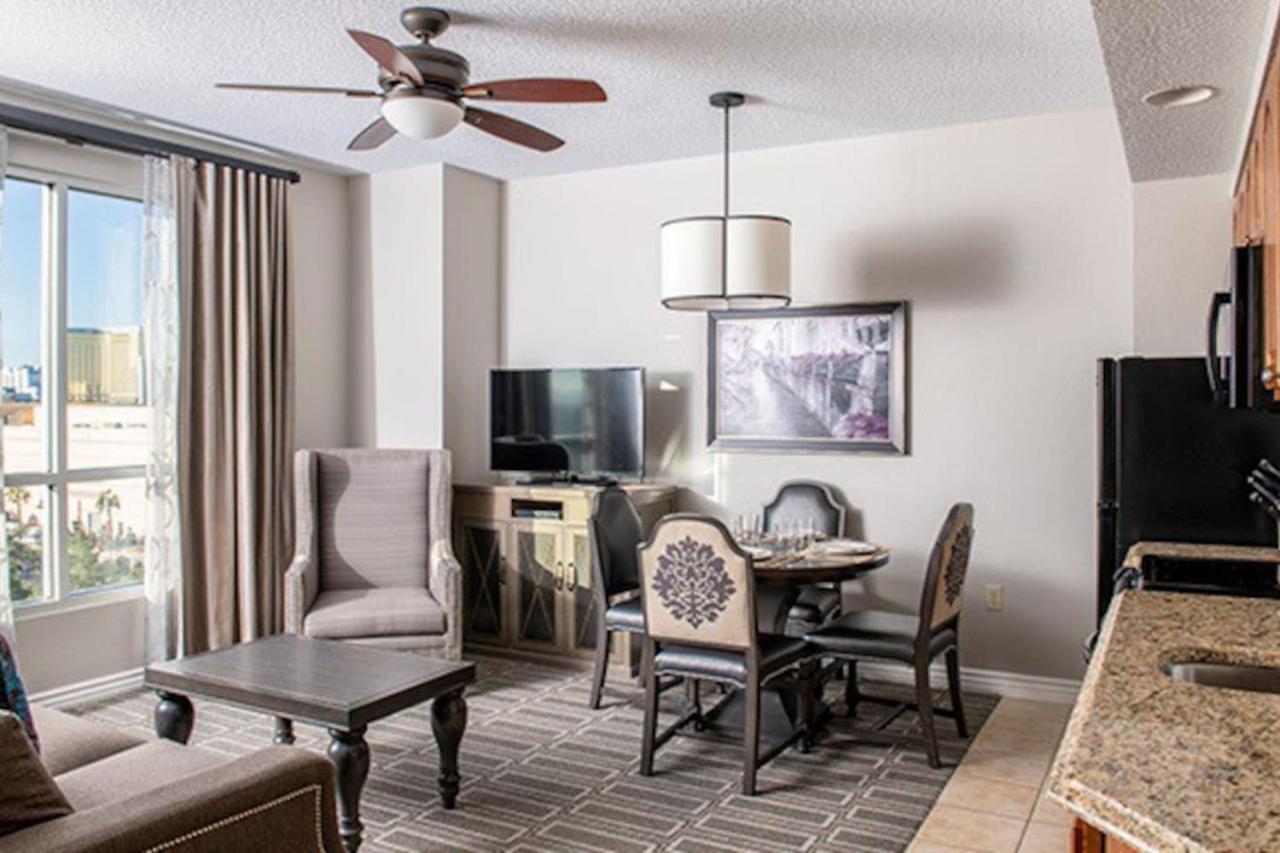 Beautiful Hotel in Las Vegas 1BD near The Strip view 5