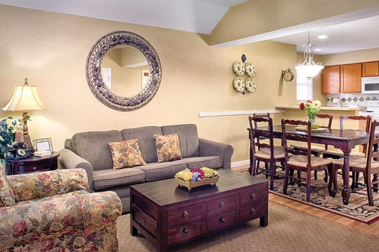 Beautiful Hotel in Villas at Fairfield 1BD at Lakeview Parkway view 4