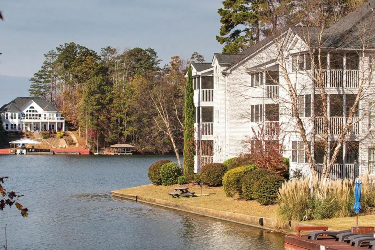 Beautiful Hotel in Villas at Fairfield 1BD at Lakeview Parkway view 5