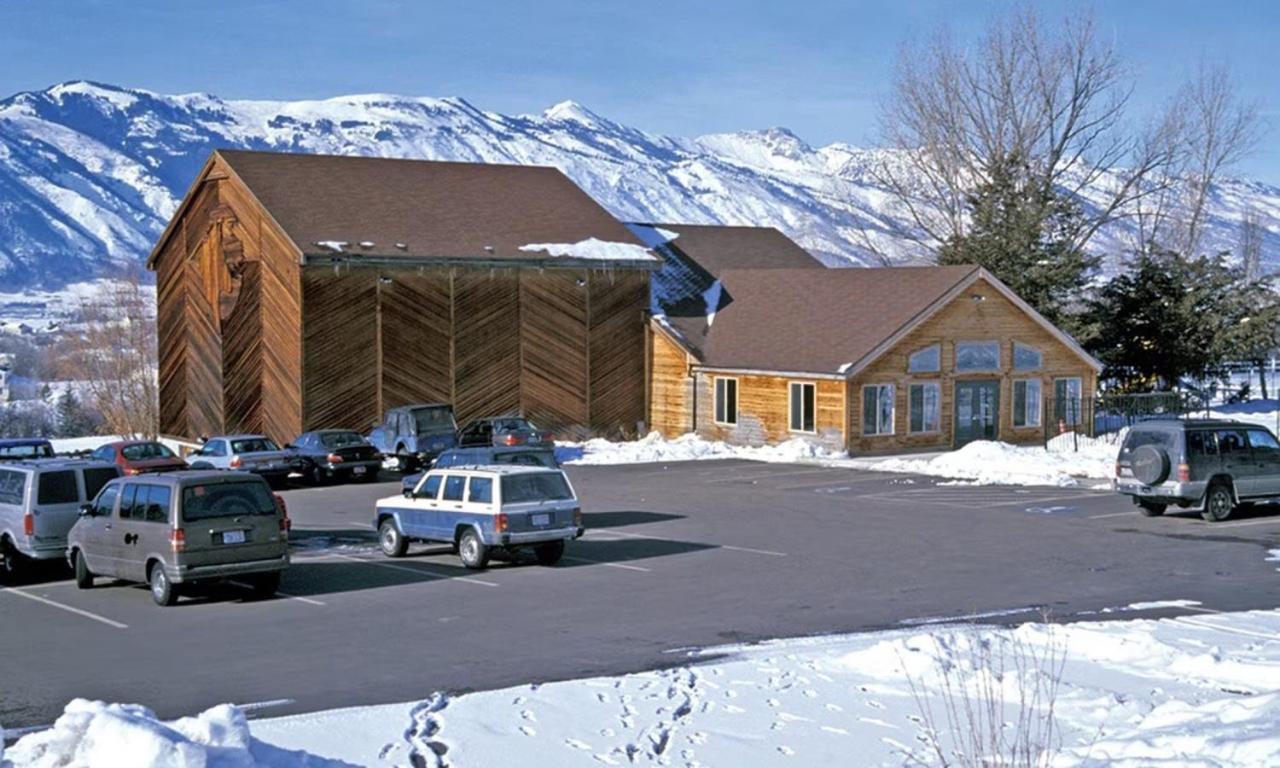 Worldmark Wolf Creek 2BD view 2
