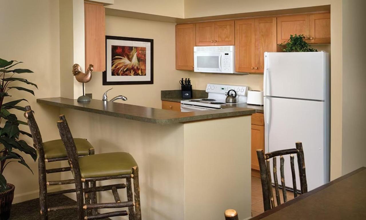 Worldmark Wolf Creek 2BD view 4