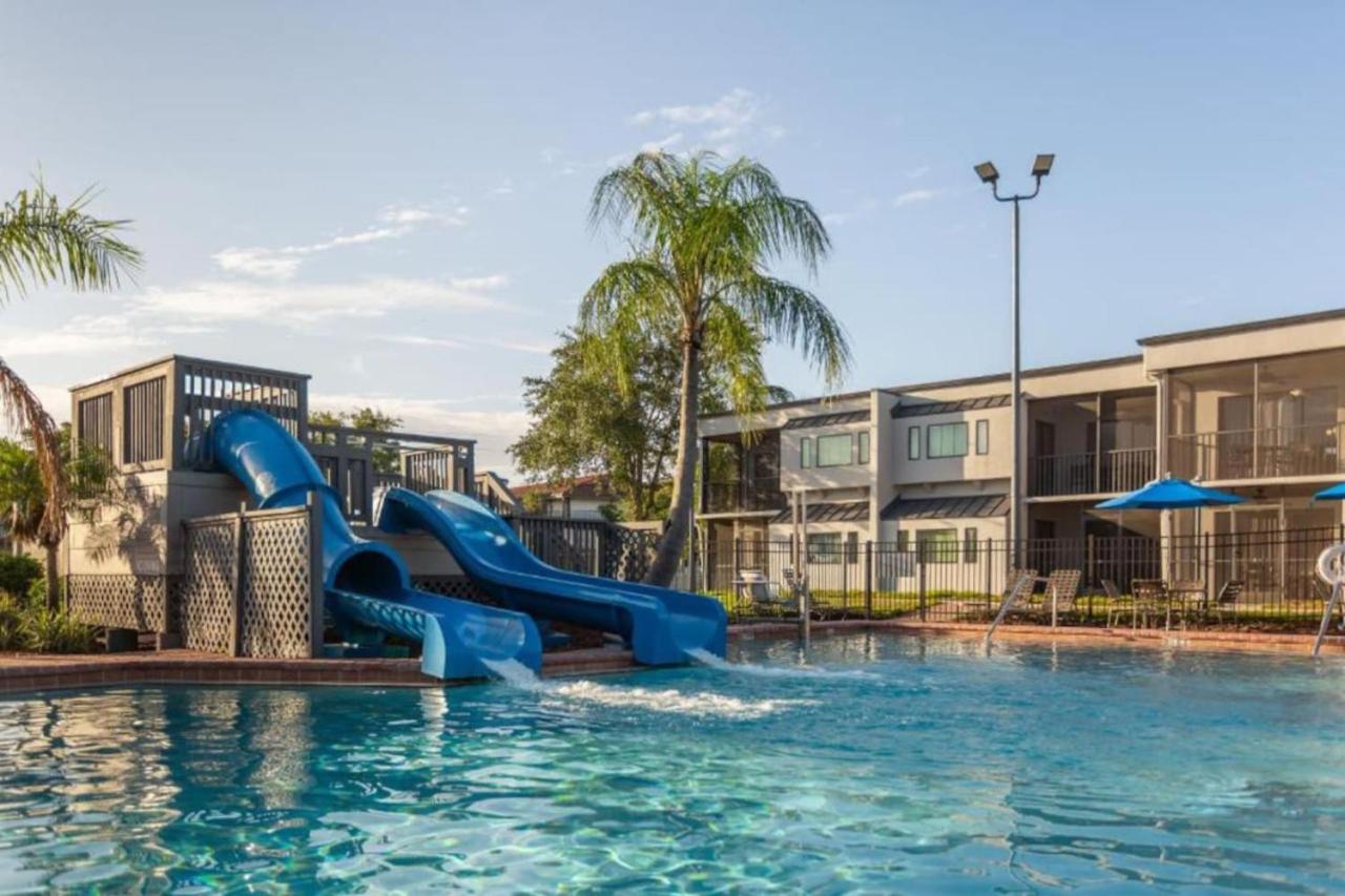 Diamond - Orbit One Vacation Villas- 2BD