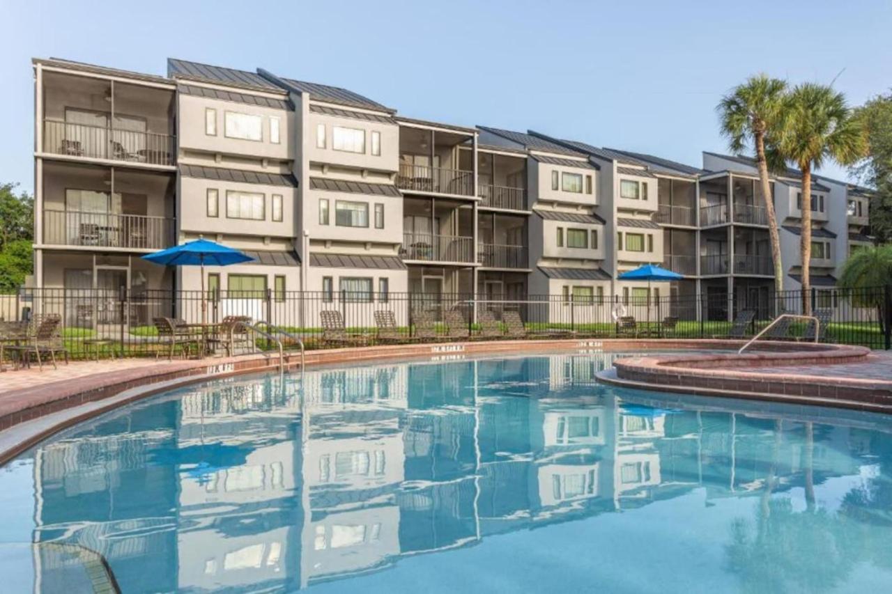 Diamond - Orbit One Vacation Villas- 2BD