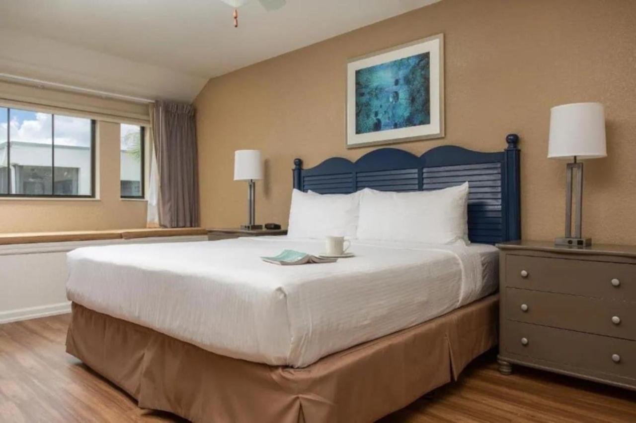 Diamond - Orbit One Vacation Villas- 2BD