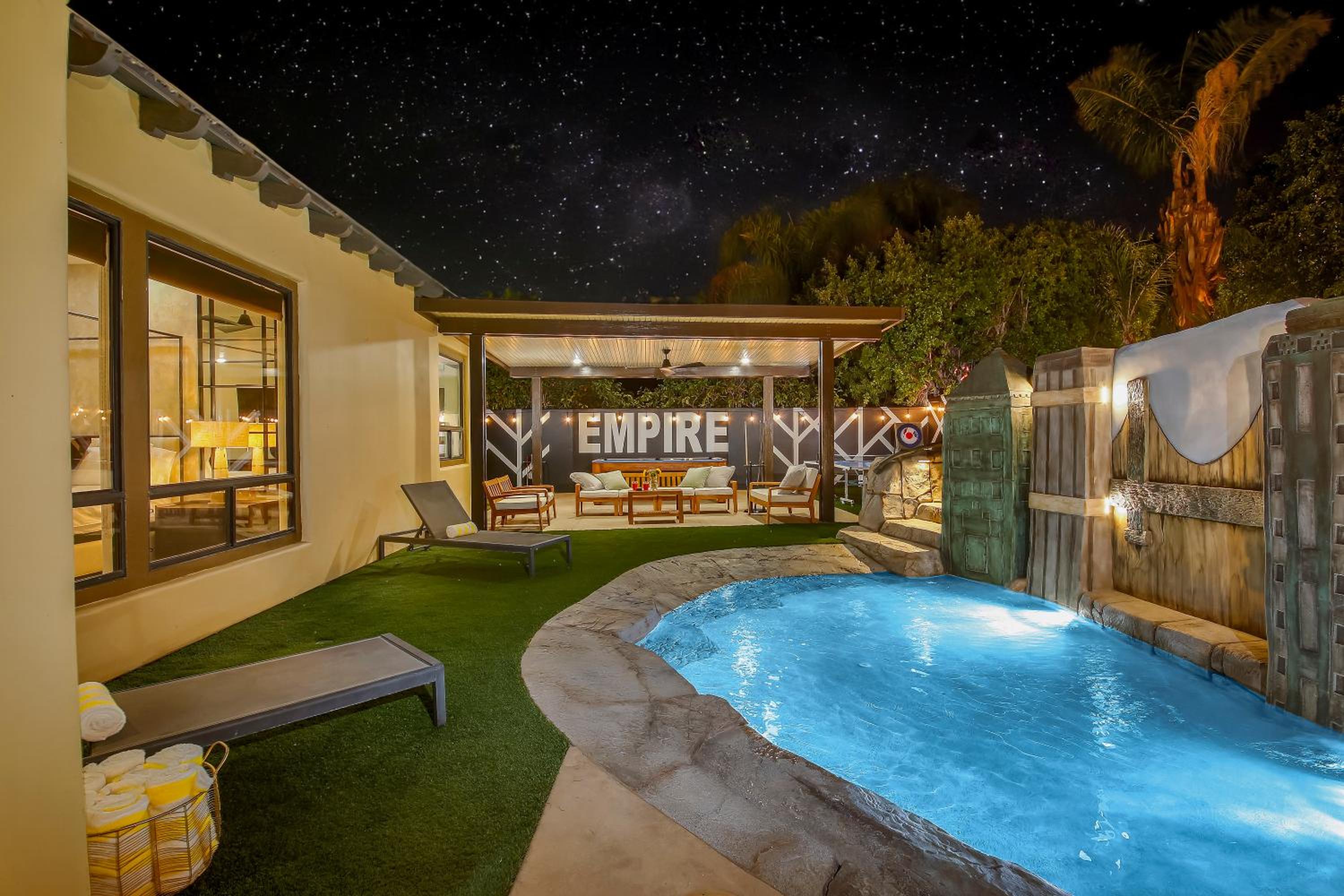 Empire State 7br, Golf, Waterslide, GameRM view 3