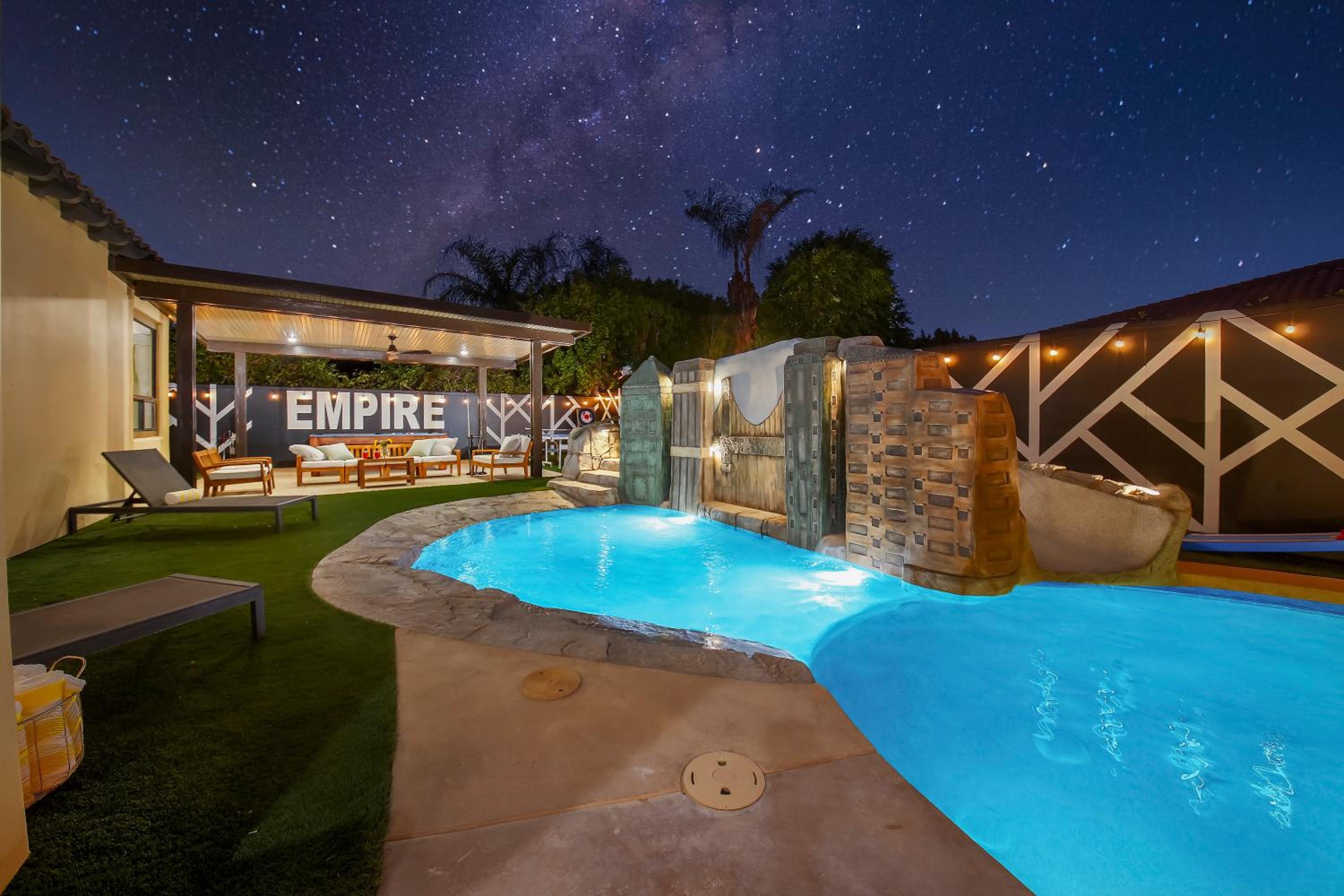 Empire State 7br, Golf, Waterslide, GameRM view 2
