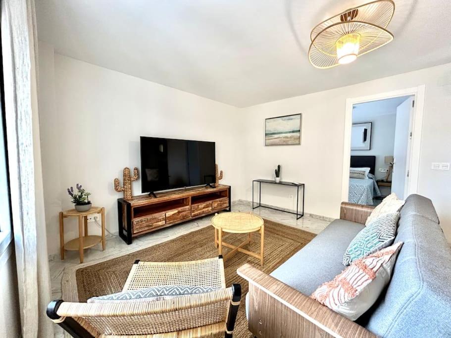 Apartamento RIOS ROSAS - RONDA FUSION APARTAMENTOS