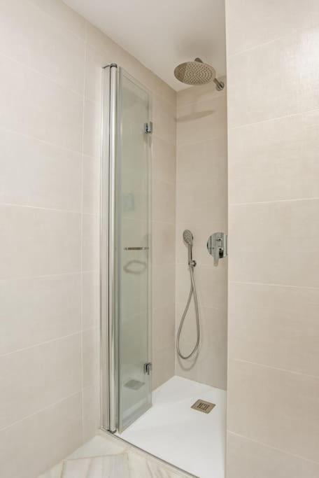 Apartamento RIOS ROSAS - RONDA FUSION APARTAMENTOS