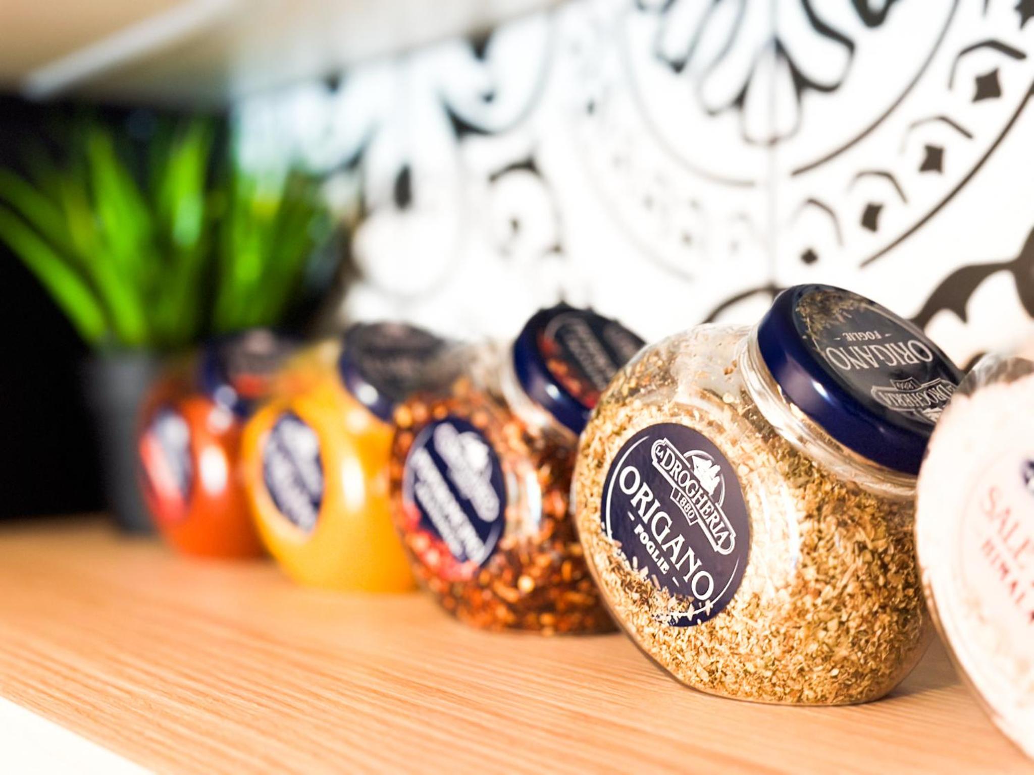 Prime Spot for 5 Full Kitchen Wi-Fi AC