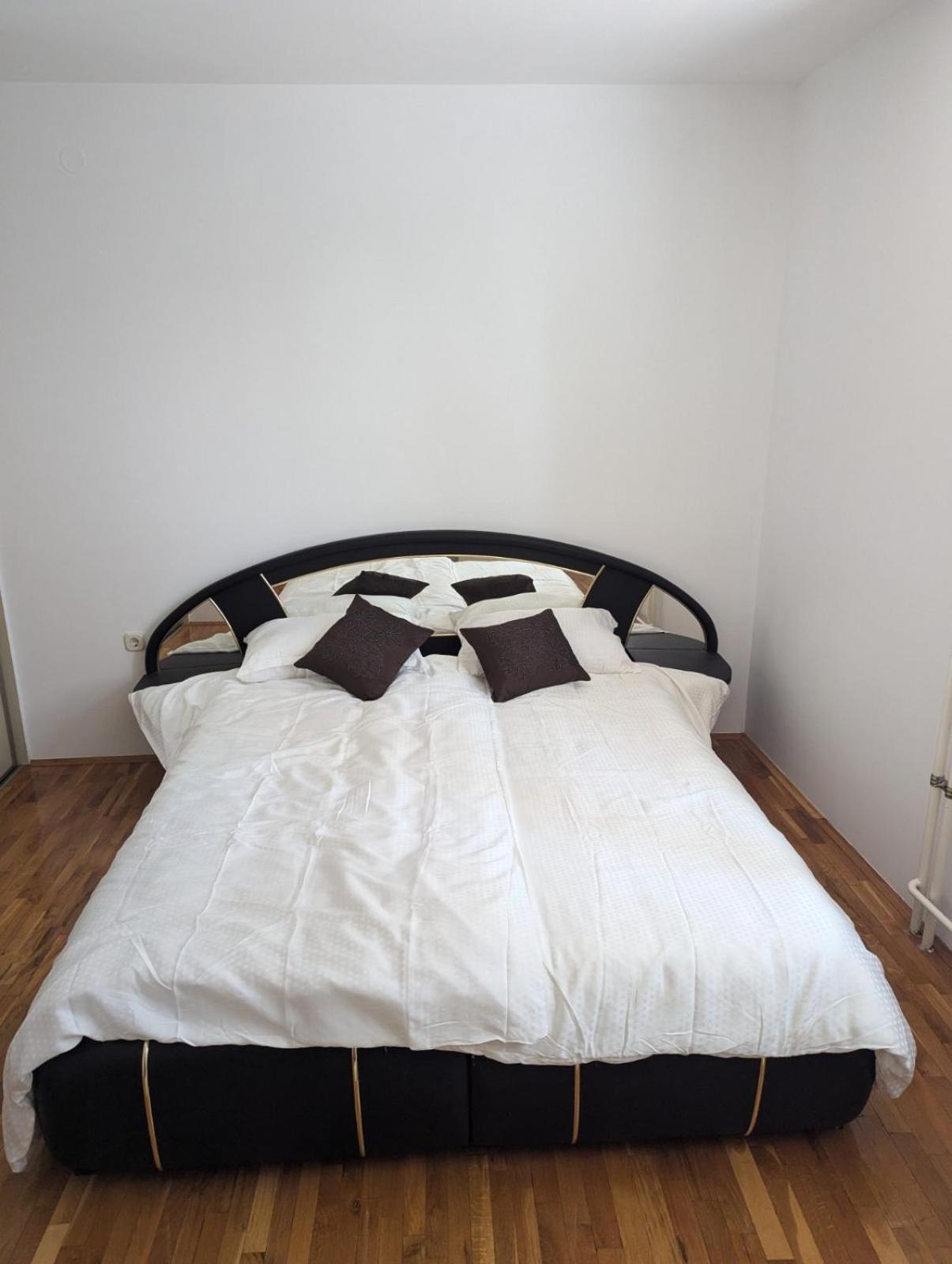 Apartmani Nova Breka