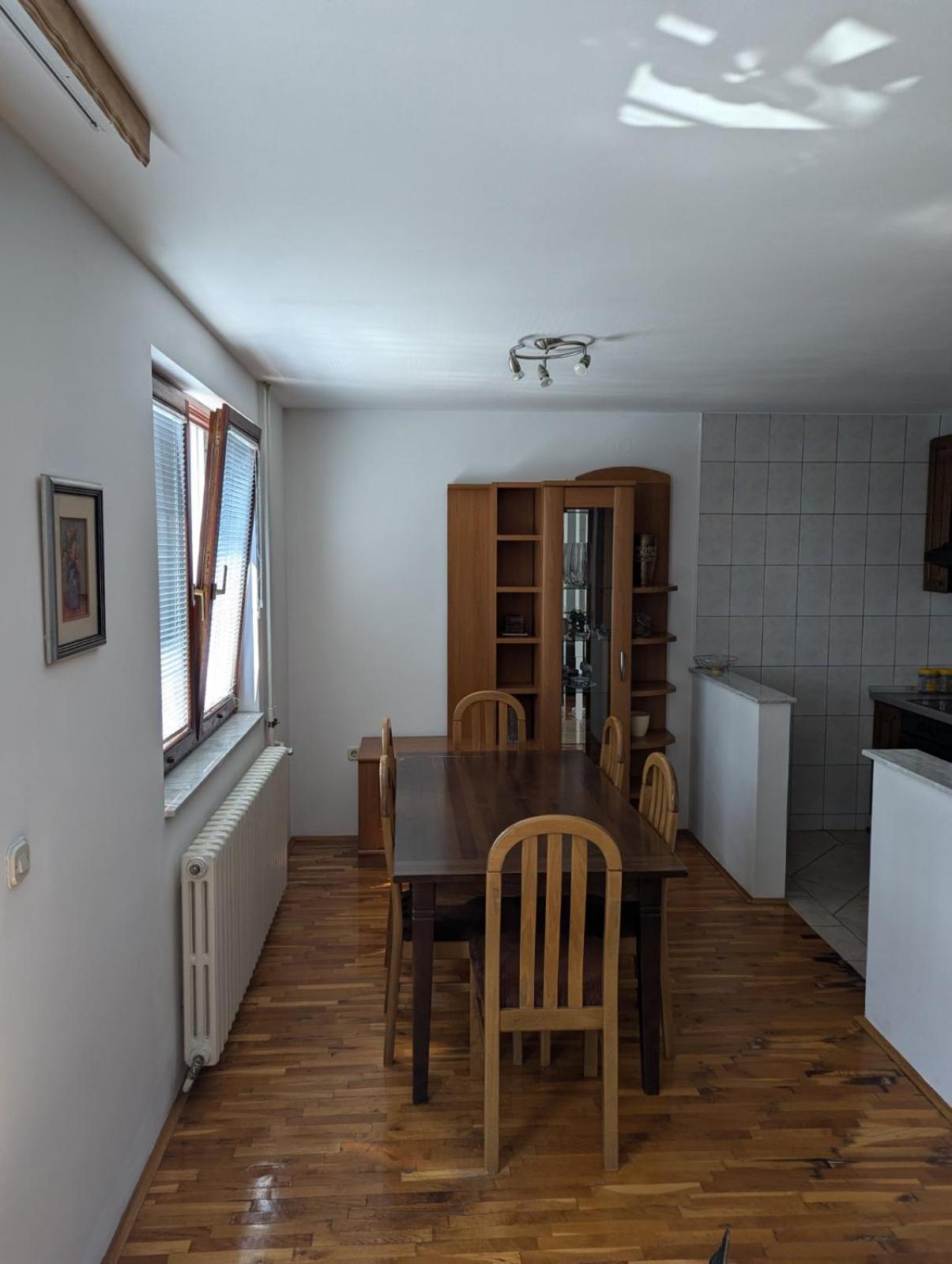 Apartmani Nova Breka