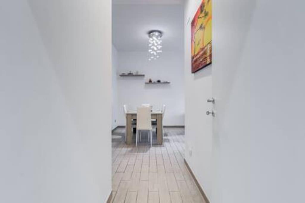 Domus Laterani by JFM - Comfortable apartment big terrace Colosseo