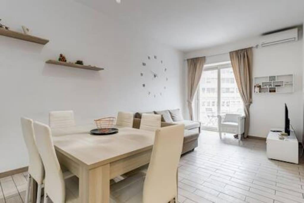 Domus Laterani by JFM - Comfortable apartment big terrace Colosseo