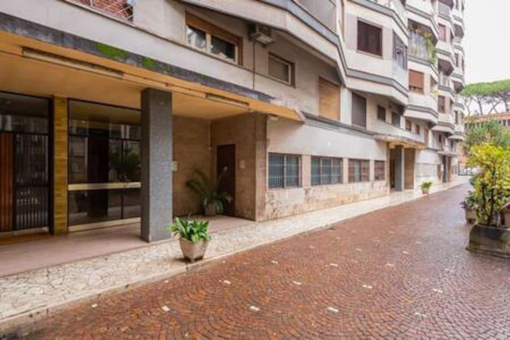 Domus Laterani by JFM - Comfortable apartment big terrace Colosseo