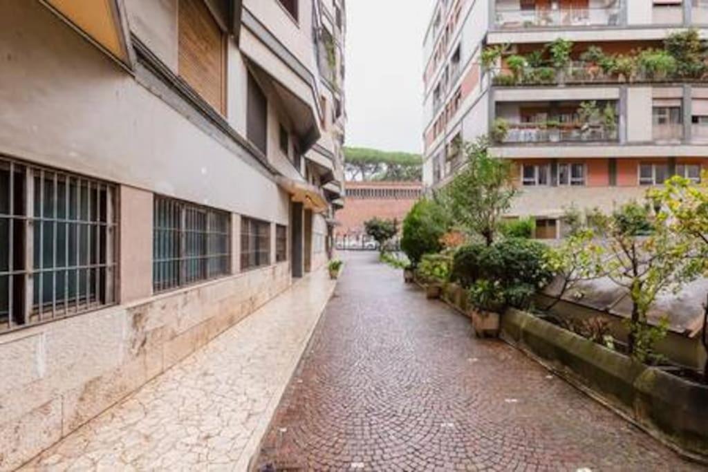 Domus Laterani by JFM - Comfortable apartment big terrace Colosseo