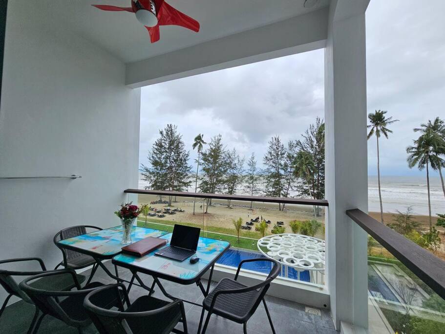 Kenyalang Roxy Sematan Homestay